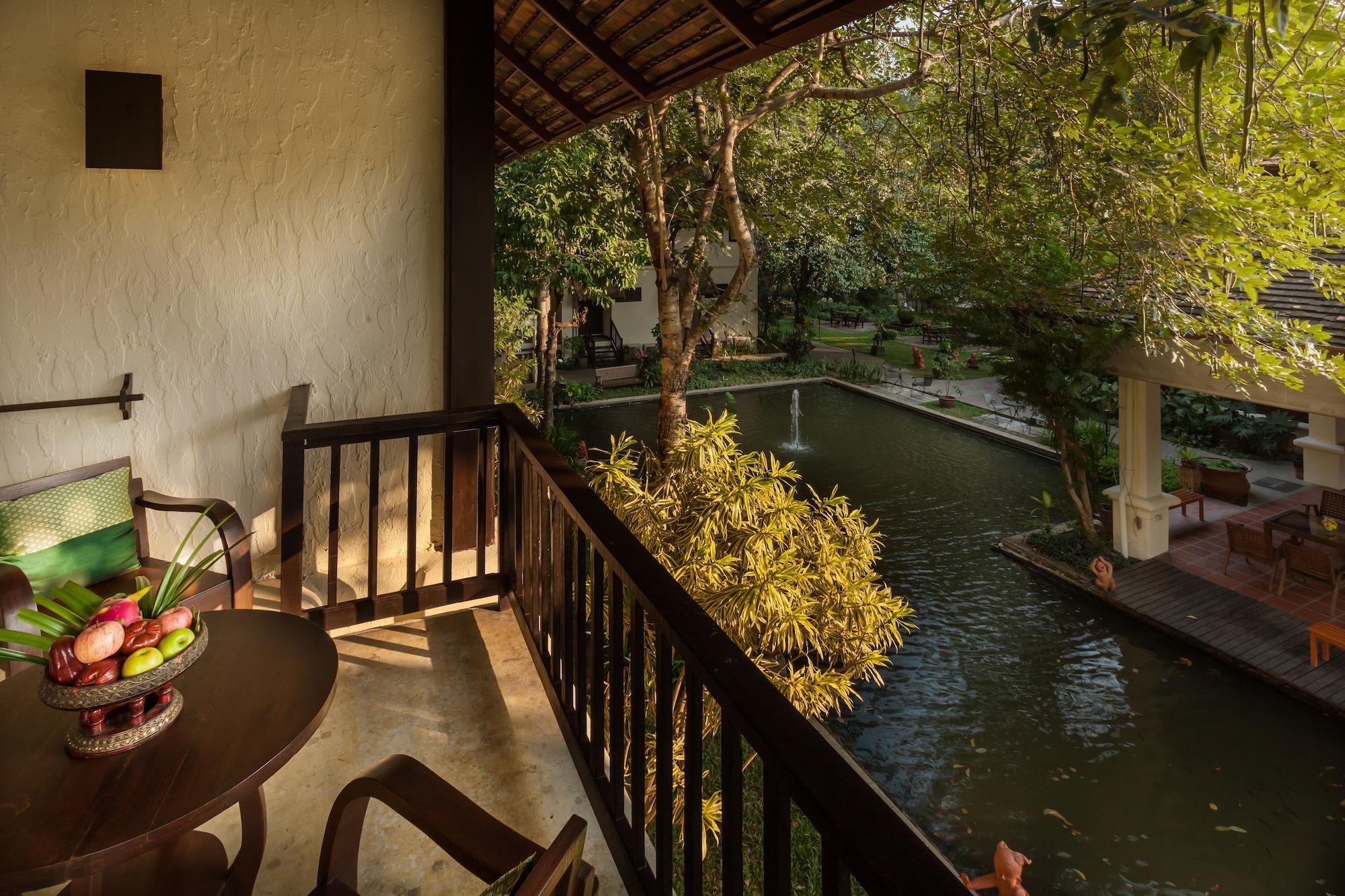 Lanna Dusita Riverside Boutique Resort Чиангмай Екстериор снимка