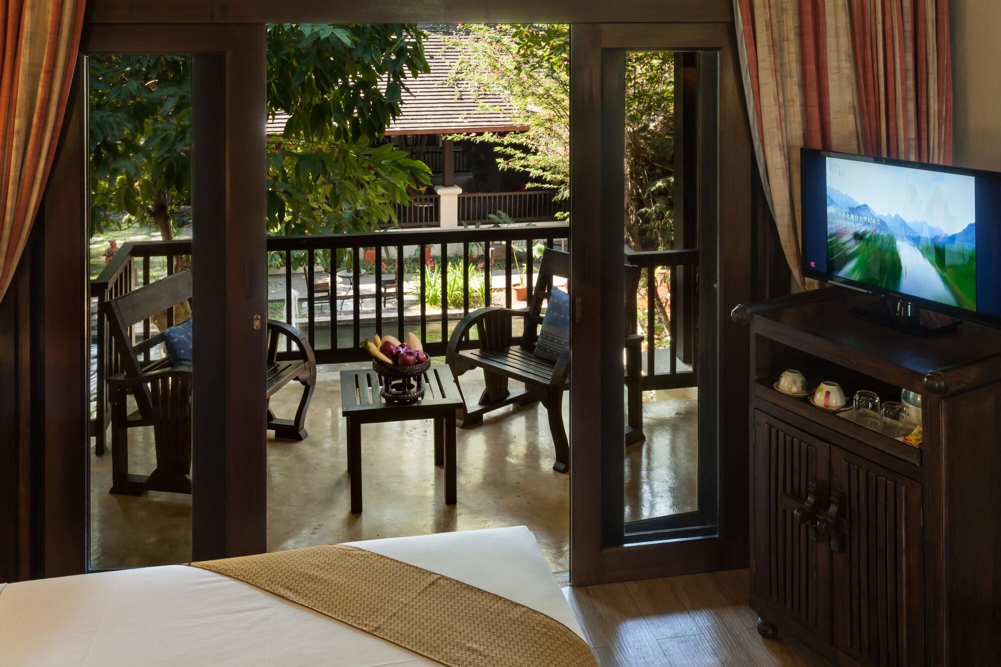 Lanna Dusita Riverside Boutique Resort Чиангмай Екстериор снимка