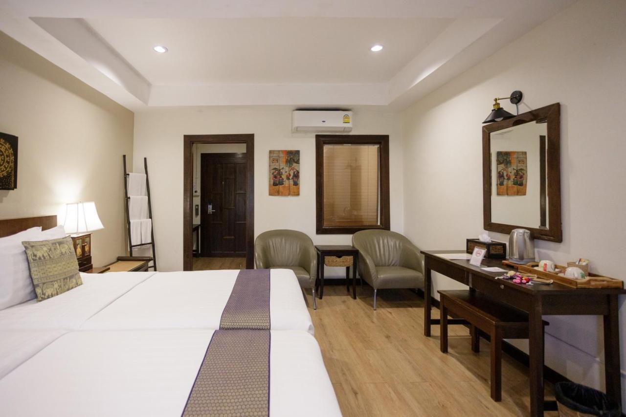 Lanna Dusita Riverside Boutique Resort Чиангмай Екстериор снимка