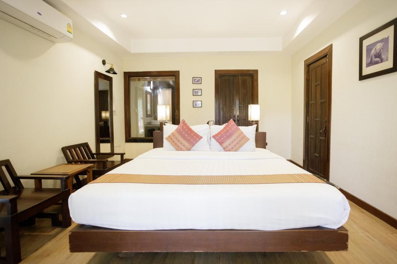 Lanna Dusita Riverside Boutique Resort Чиангмай Екстериор снимка