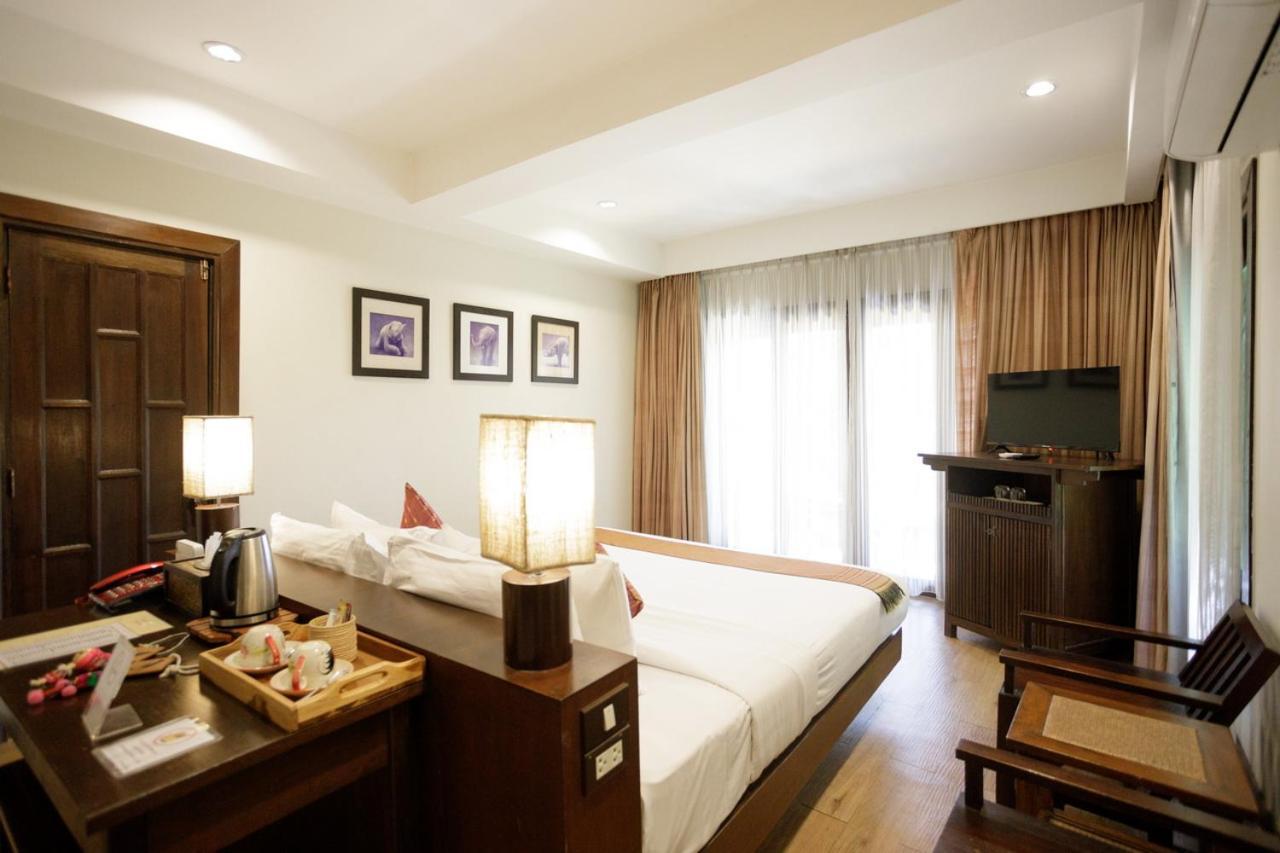 Lanna Dusita Riverside Boutique Resort Чиангмай Екстериор снимка